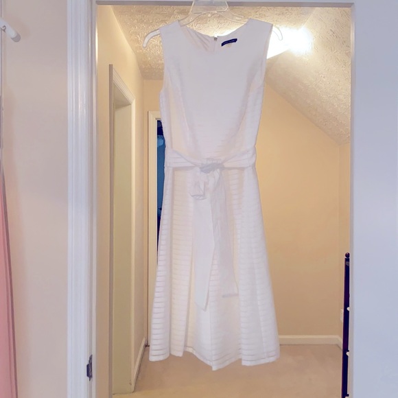 EUC, Tommy Hilfiger dress, white, size 6, worn once for Easter - Picture 1 of 2